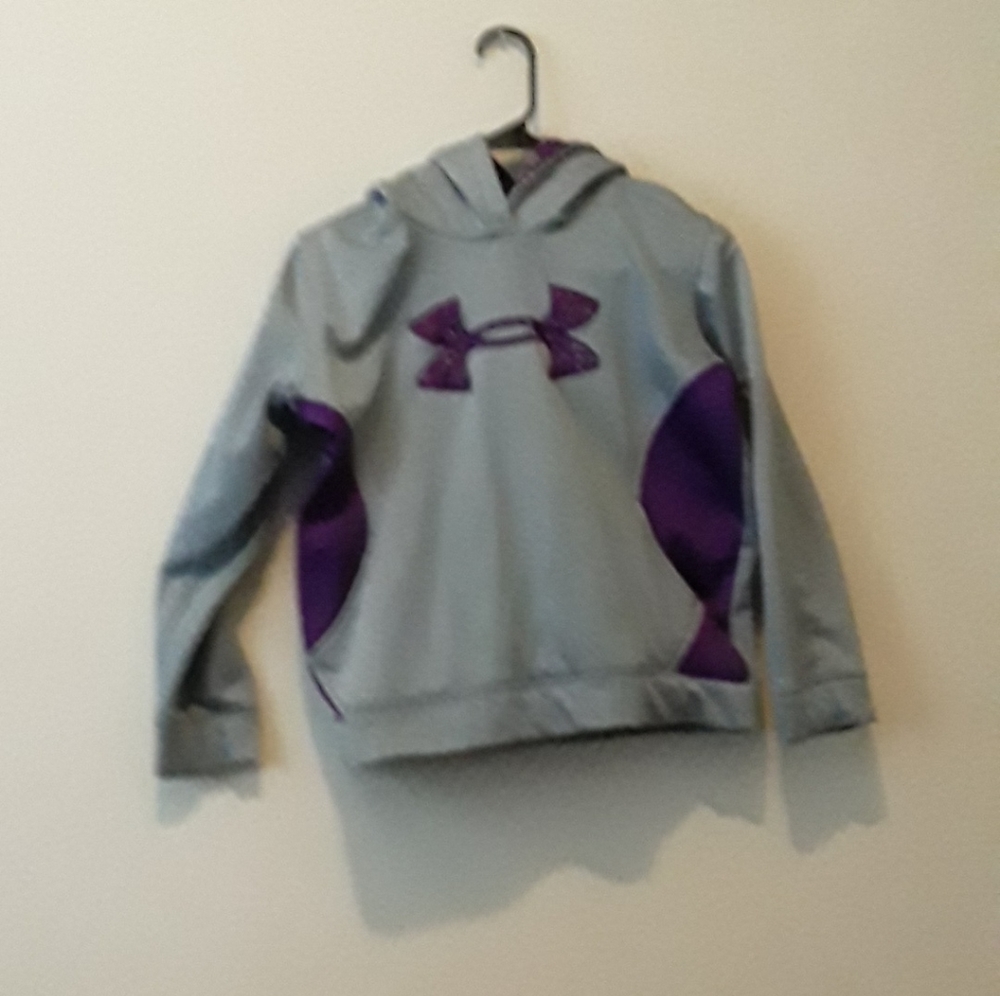 Under Armour Hoodie size L 10-12 girls.